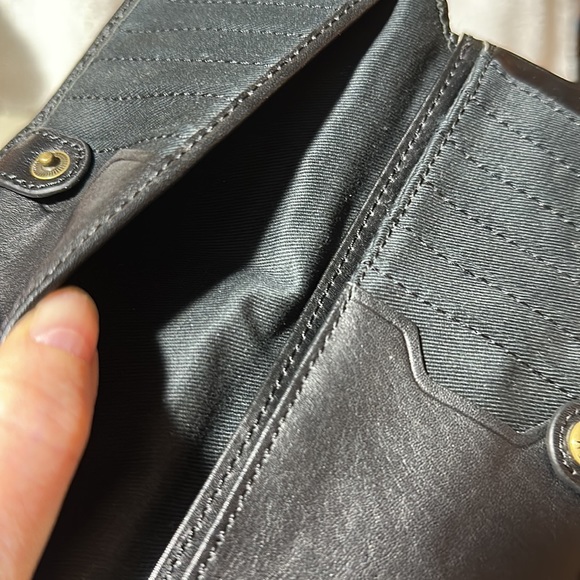 Fossil Bifold Wallet with Gold Tone Hardware - Picture 7 of 7